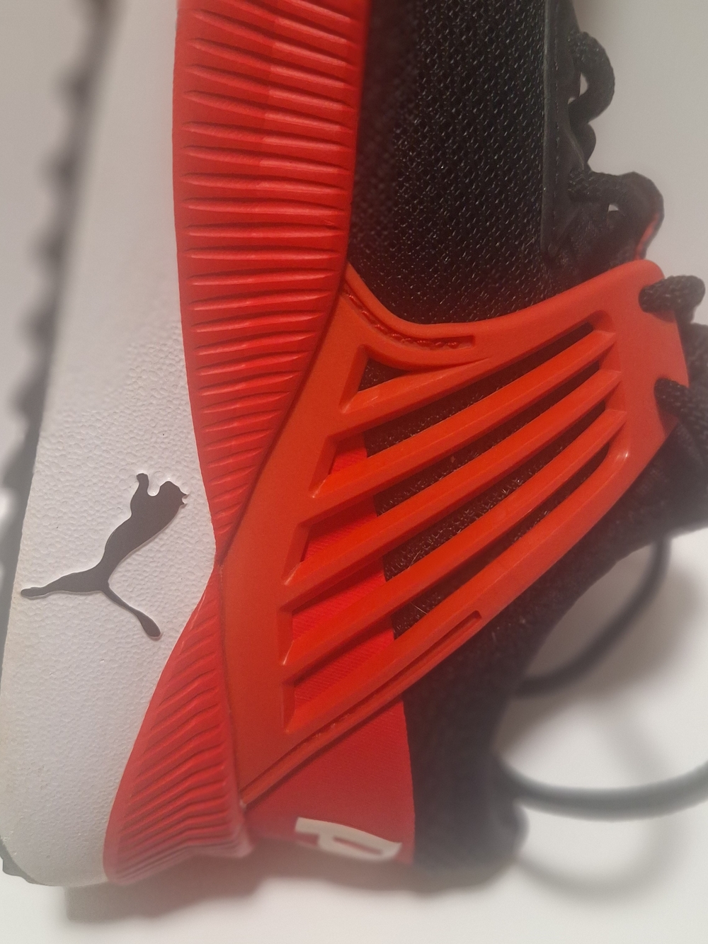 Puma Black and Red Performance Running Shoes - Picture 9 of 12